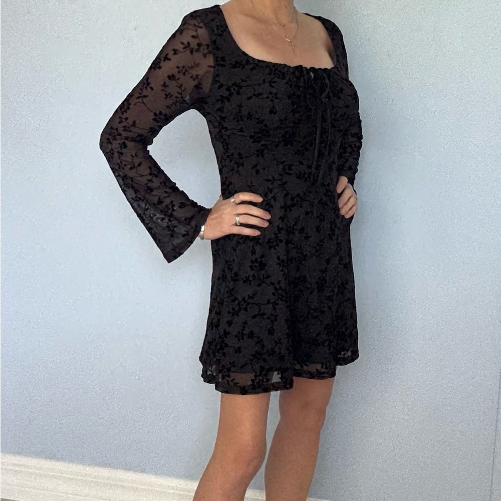 Elegant Black Floral Mini Dress